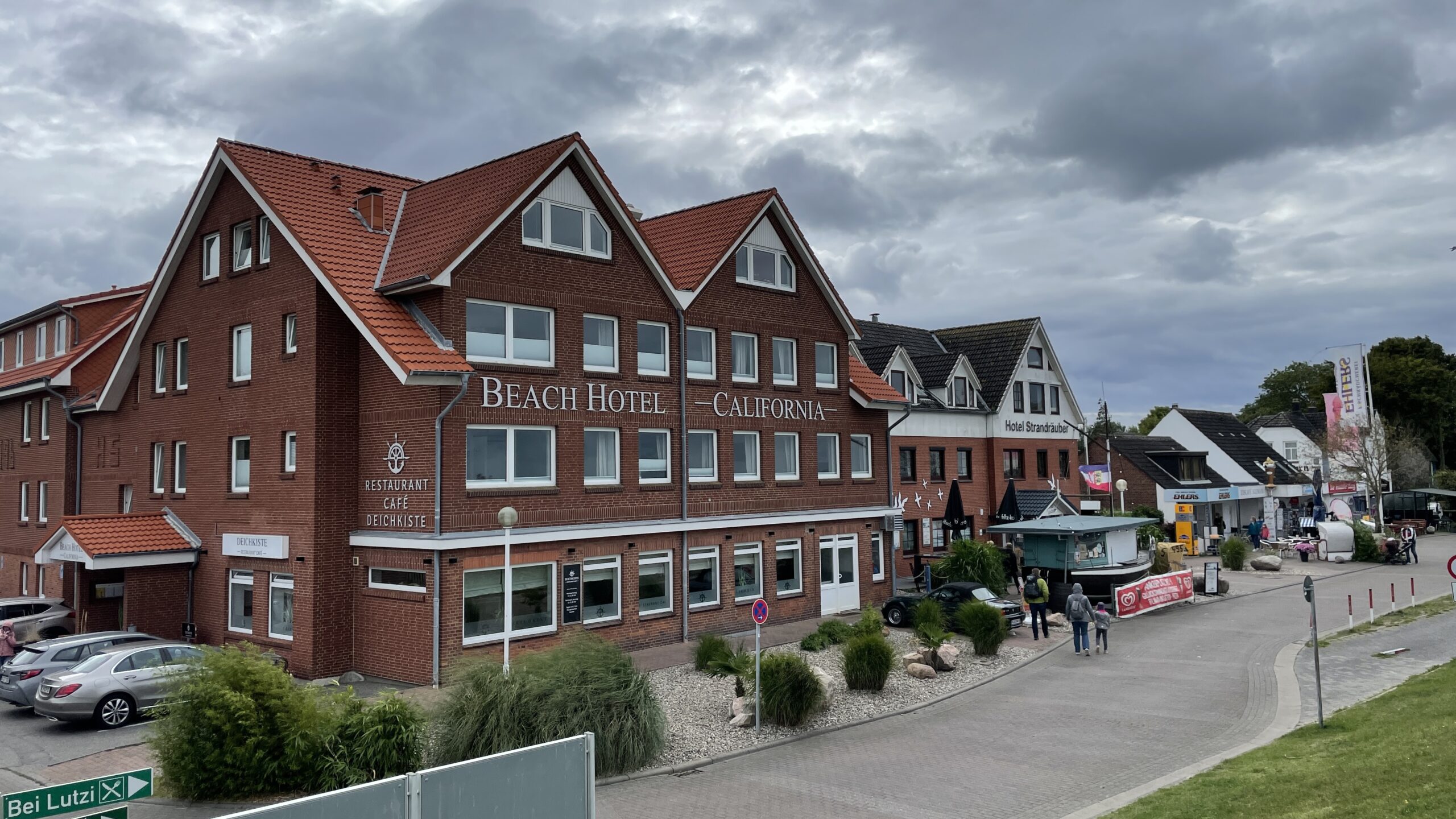 1954B244-94AF-4759-B2F9-6F52527A736B