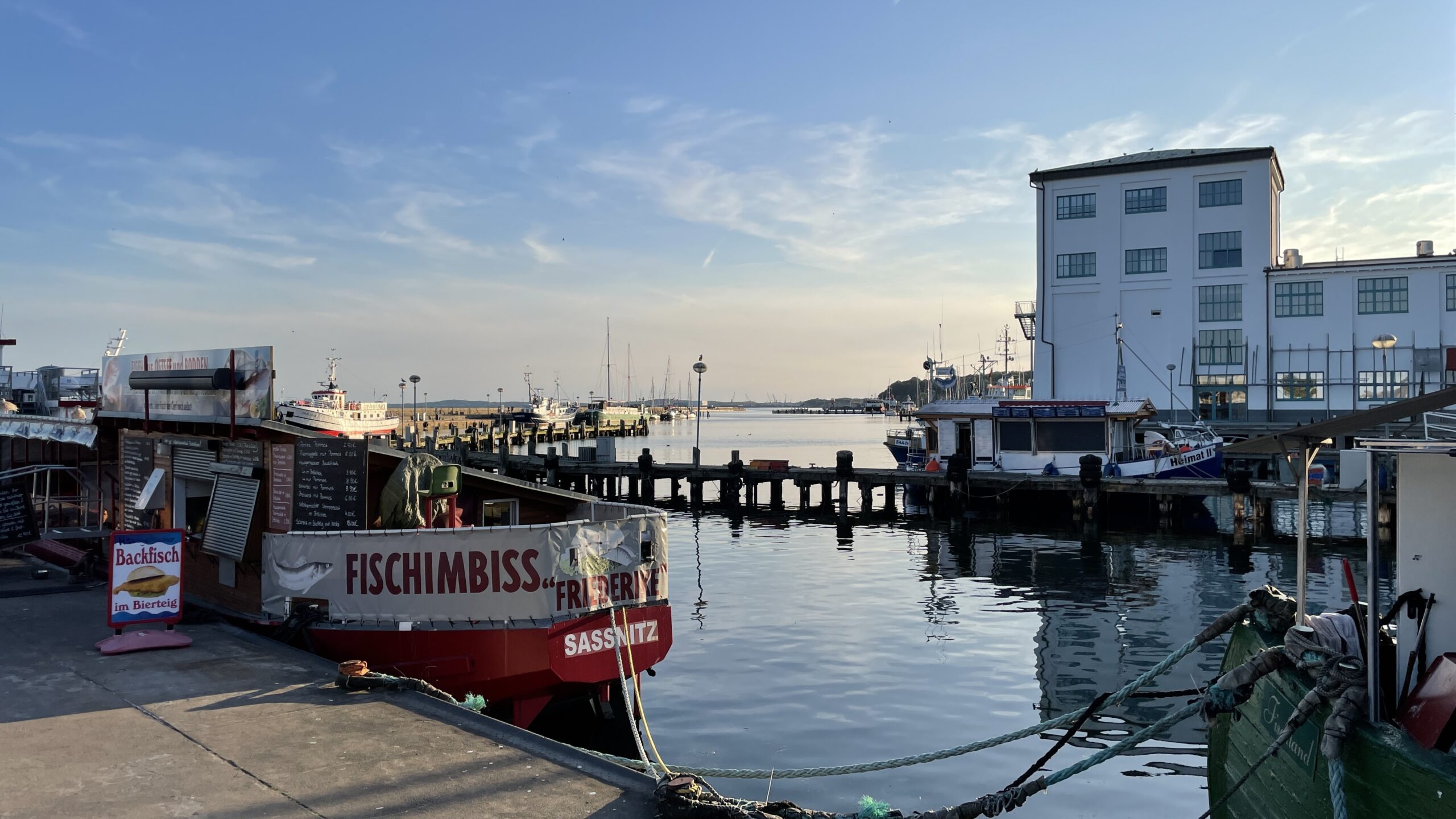 23DFC5C3-2375-4084-BA52-A0B2EDF6B230