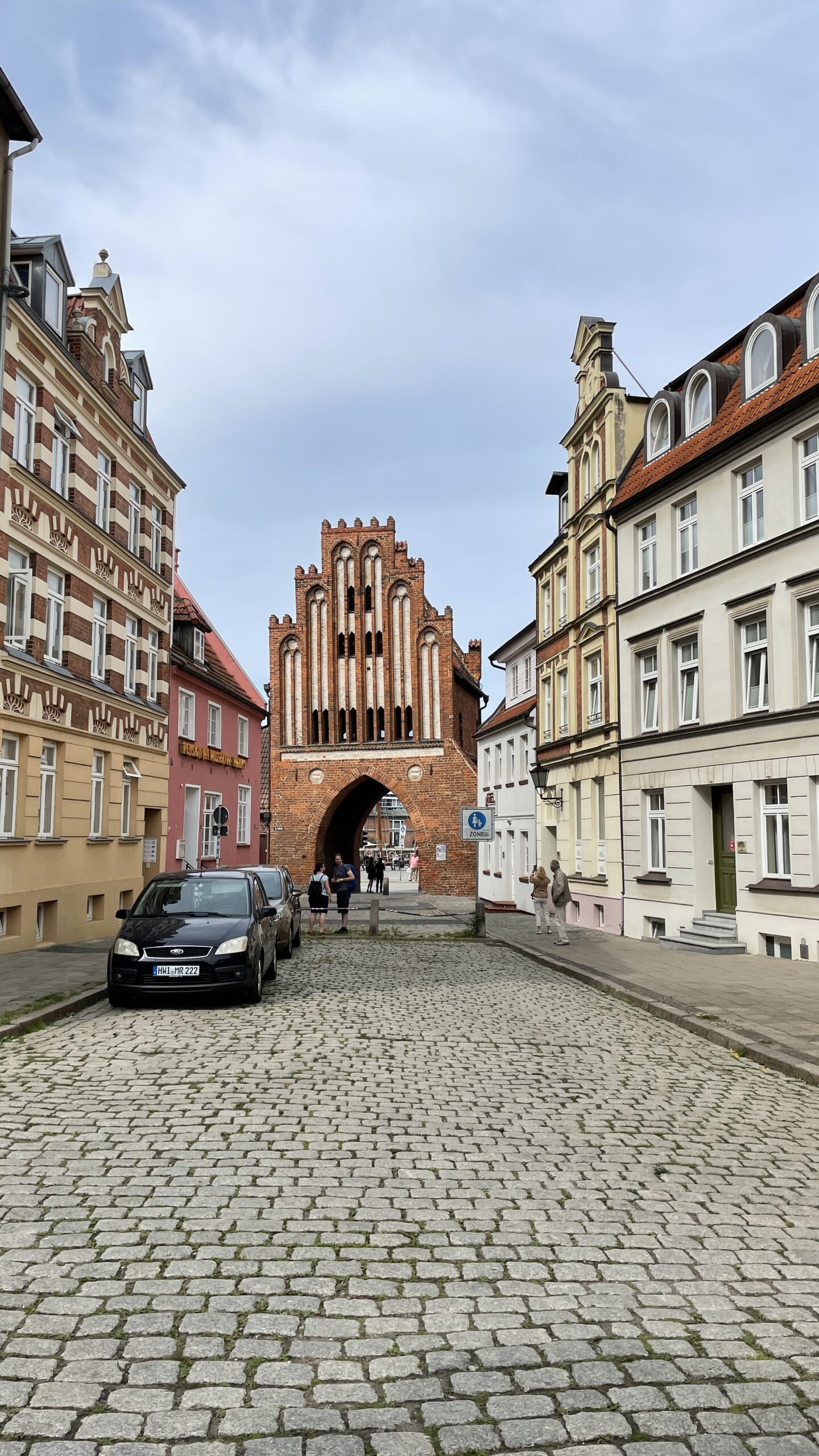 28B55155-797E-471C-84E3-8E3B1D896A33