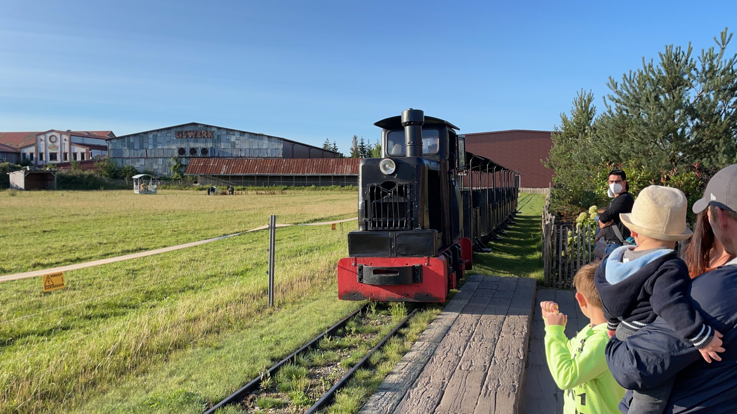 31F7D5C4-6BBD-40ED-8F98-D311F030F544