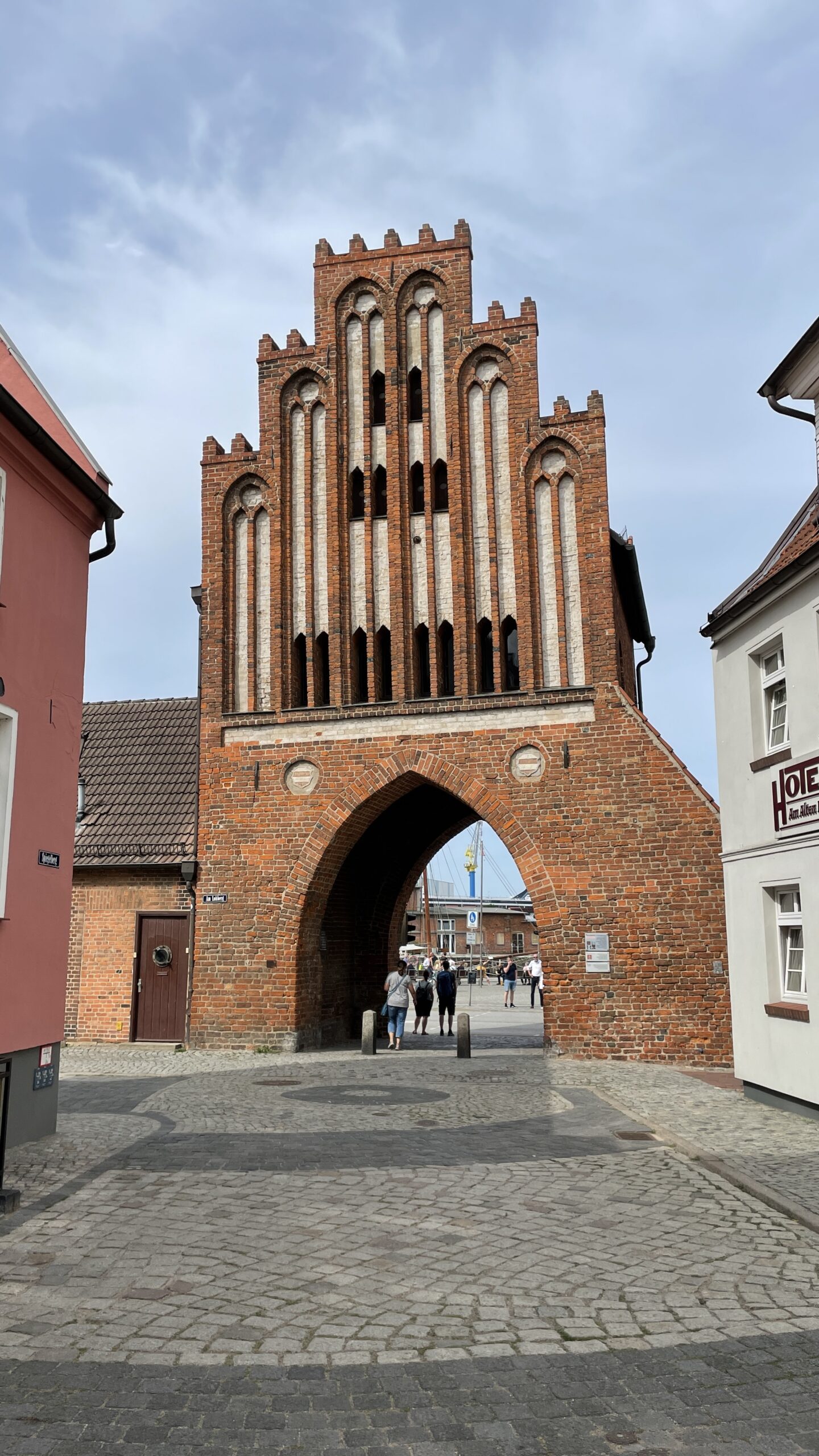 45BCA3AD-66D8-4548-8377-B2080AD94C0F