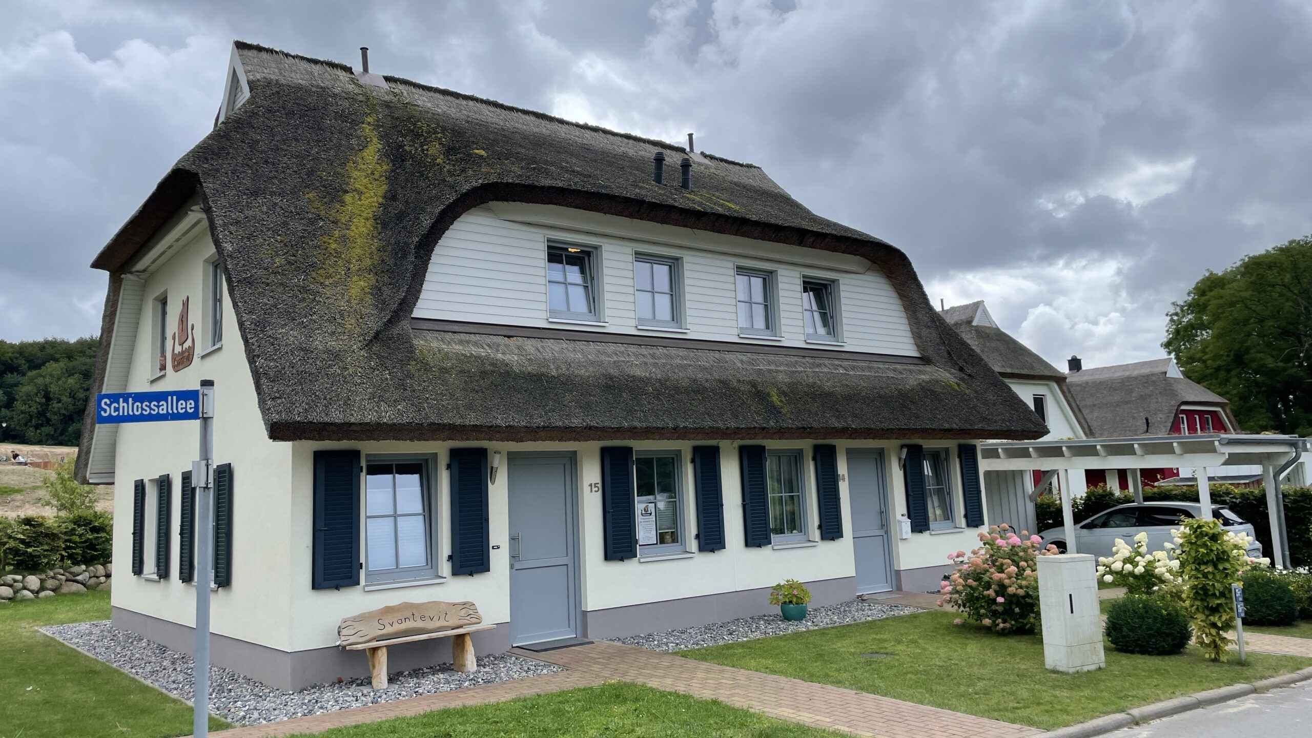 7F3450F9-564B-4A65-B92F-A384634016C5