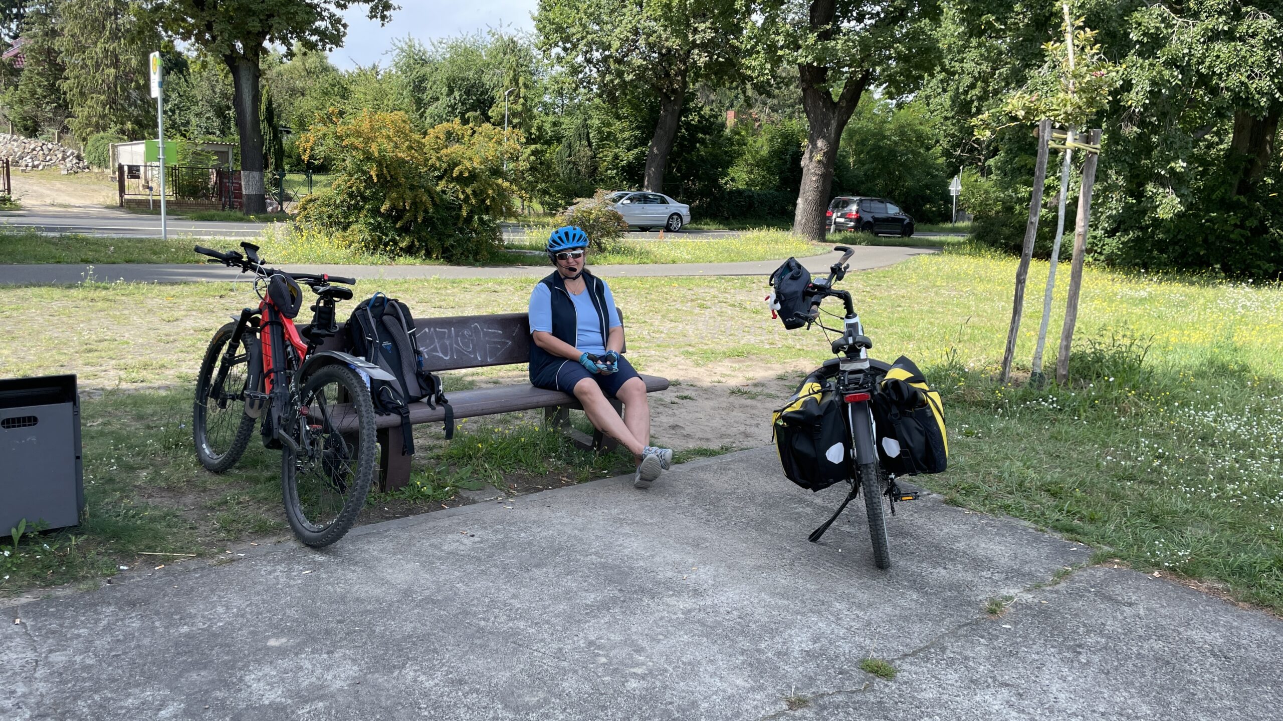 B66495A5-1639-4454-B408-2A11D73E8123