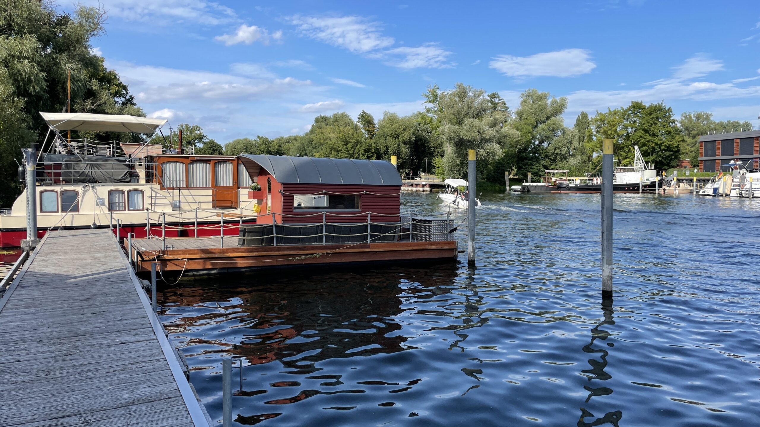 BE5F66F4-B5FB-4F36-9A6A-5AE924DA28D0