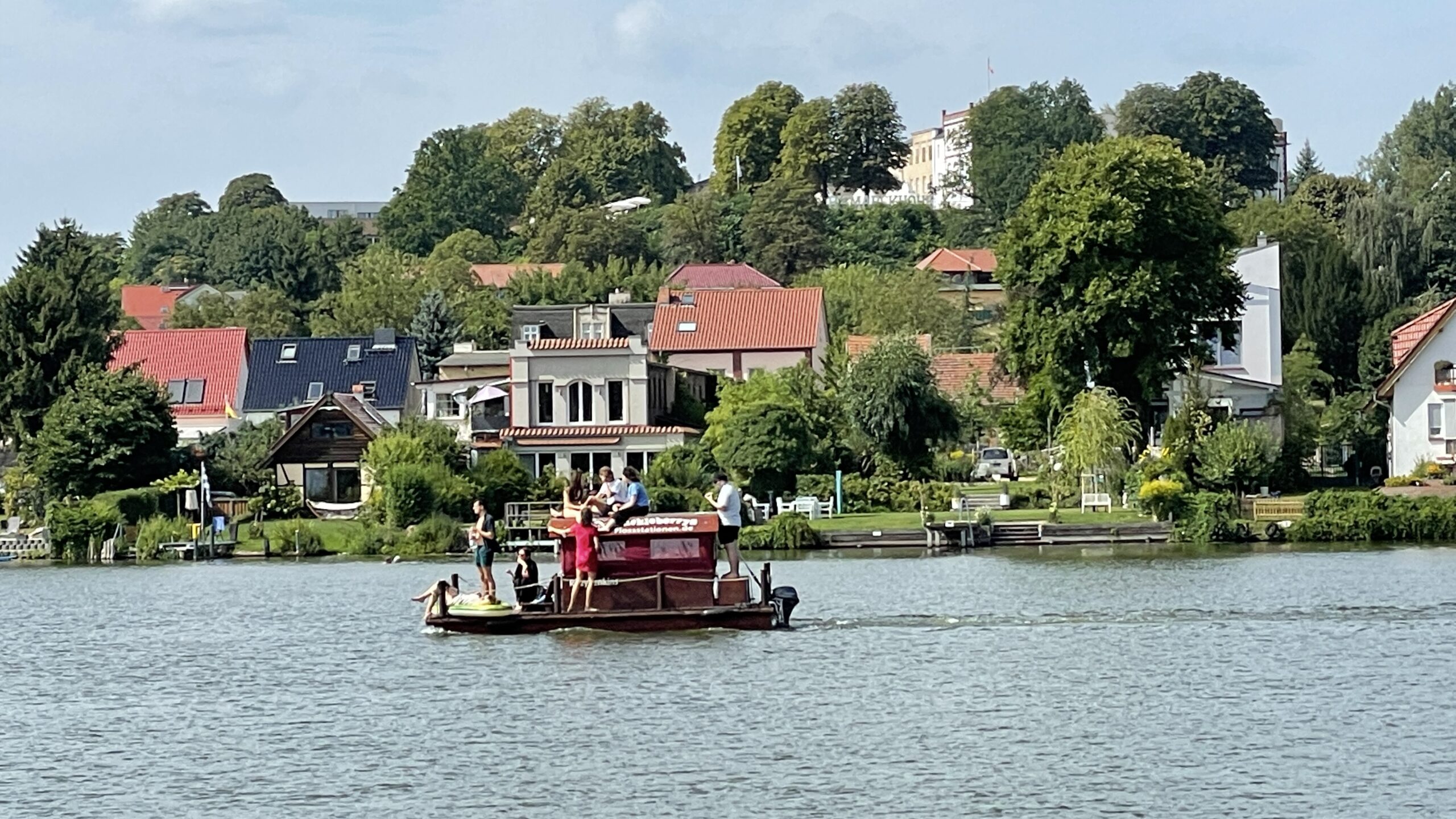 CFFB3CC0-4885-4C31-B21D-F87C8D7968B4